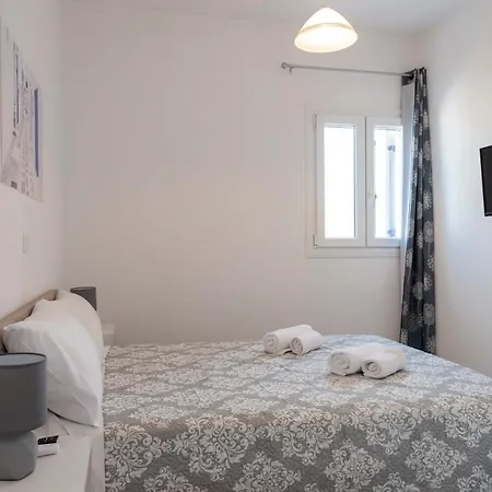 Cycladic Sunlight 2bedroom House 度假居 *